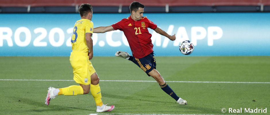 Reguilón debuta con la selección española