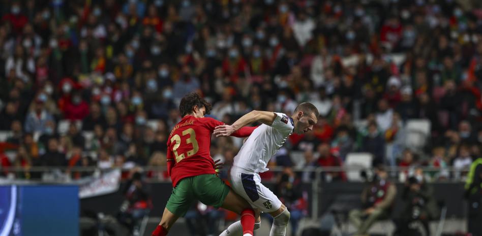 Koke descansó y Joao vivió el desastre de Portugal en el campo