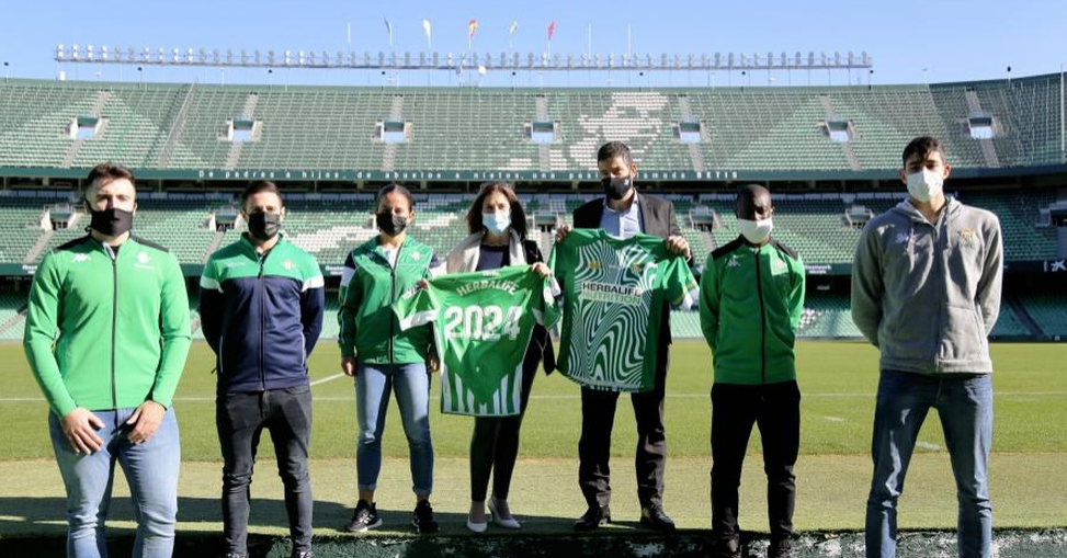 Herbalife Nutrition se suma a la familia del Real Betis Balompié